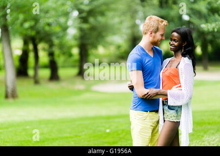 https://l450v.alamy.com/450v/g1956a/a-happy-couple-in-love-spending-some-time-together-outdoors-in-a-park-g1956a.jpg