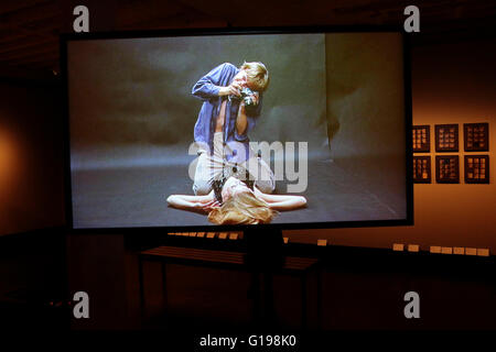 ein historisches Filmplakat des Spielfilms 'Blow Up' von Michelangelo Antonioni, Berlin. Stock Photo