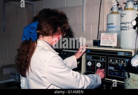 Microbiologist working in laboratory, England, UK. Stock Photo