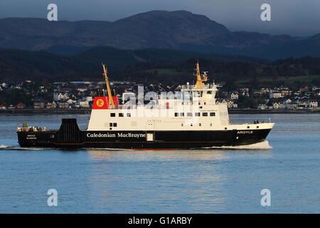 MV Argyle, a car ferry operated by Caledonian MacBrayne (CalMac), passing Cloch Point on the Firth of Clyde. Stock Photo