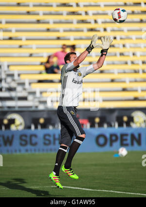 Columbus, Ohio, USA. 11th May, 2016. Columbus, Ohio USA. Columbus Crew SC goalkeeper Brad Stuver (41) warms up before the friendly match against Veracruz. Credit:  Brent Clark/Alamy Live News Stock Photo