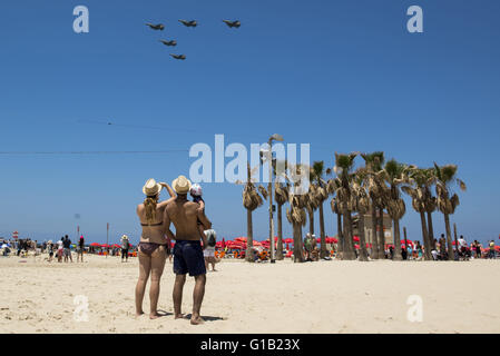 Tel Aviv, Israel. 12th May, 2016. Israeli Air Force planes flying over Tel Aviv sea shore at the annual aerial demonstration. Credit:  Danielle Shitrit/ZUMA Wire/Alamy Live News Stock Photo