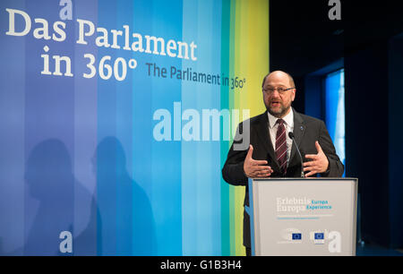 President of the European Parliament Martin Schulz speaks at the opening of the exhibition 'Europe 360 Degrees: Re-experience the European Union at the Brandenburg Gate' in Berlin, Germany, 12 May 2016. The exhibition offers a direct look into the work and history of the European Union and daily life in other EU countries. Photo: MICHAEL KAPPELER/dpa Stock Photo