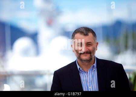 Cannes, France. 12th May, 2016. Director Cristi Puiu poses during a photocall for the film 'Sieranevada' in competition during the 69th Cannes Film Festival in Cannes, France, May 12, 2016. © Jin Yu/Xinhua/Alamy Live News Stock Photo