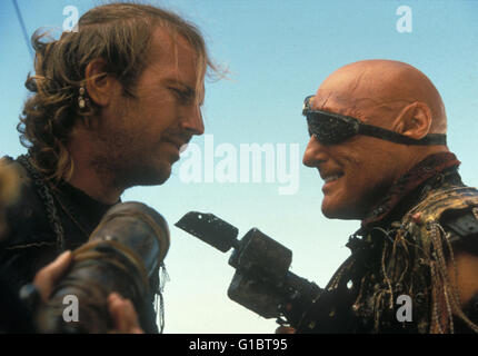 Waterworld / Kevin Costner / Dennis Hopper Stock Photo