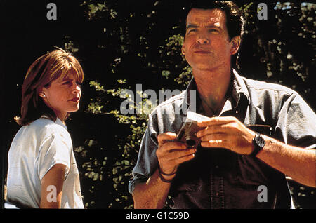Dante's Peak / Linda Hamilton / Pierce Brosnan Stock Photo - Alamy
