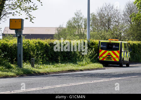 Speed check on the A 583, Disused Gatso Fixed Speed camera, being replaced by mobile Police laser van detection vehicle operated by Lancashire Constabulary, Safety Partnership, Blackpool, UK Stock Photo