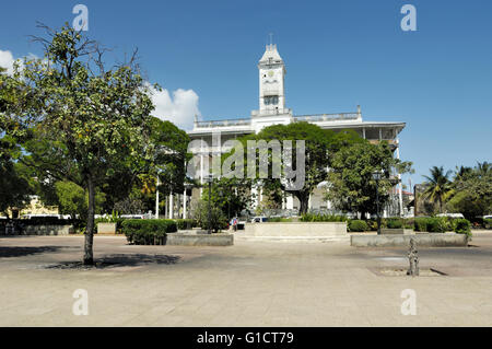 National Museum and the Forodhani Gardens, Stone Town, Zanzibar Stock Photo