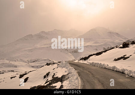 Barlacha La pass at 16,000 feet above sea level, on Manali-Leh highway, Lahaul, Himachal Pradesh, India Stock Photo