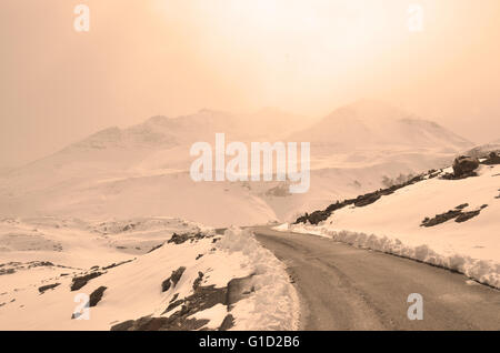 Barlacha La pass at 16,000 feet above sea level, on Manali-Leh highway, Lahaul, Himachal Pradesh, India Stock Photo