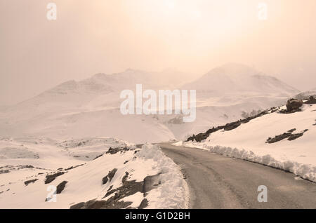 Barlacha La pass at 16,000 feet above sea level, on Manali-Leh highway, Lahaul, Himachal Pradesh, India Stock Photo