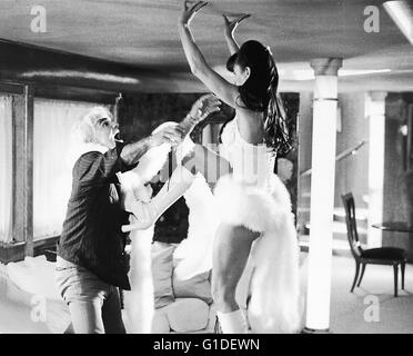 Striptease / Burt Reynolds / Demi Moore Stock Photo - Alamy