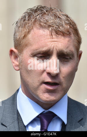 The Strand, London, UK. 13th May 2016. Jon Platt the father who refused to pay a £120 fine for taking his daughter on holiday Stock Photo