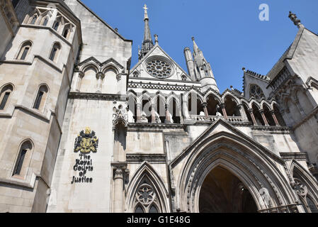 The Strand, London, UK. 13th May 2016. High Court Royal Courts of Justice Stock Photo