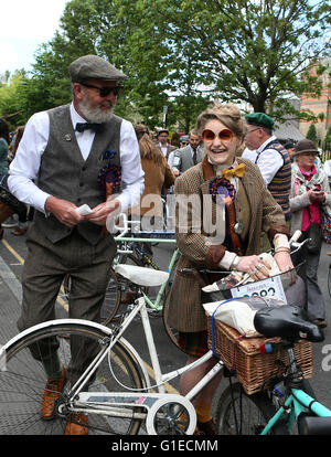 London, UK. 14th May, 2016. Participants are seen ahead of the annual Tweed Run in London, Britain on May 14, 2016. The Tweed Run sees cyclists in vintage period dress ride through the city. Credit:  Han Yan/Xinhua/Alamy Live News Stock Photo