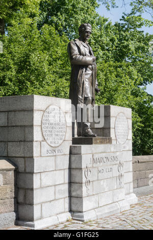 Dr. J. Marion Sims Statue, Central Park, NYC, USA Stock Photo