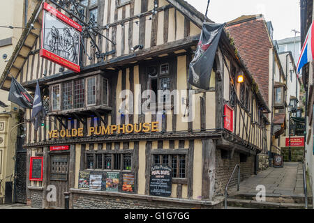 Ye Olde Pumphouse Shepherd Neame George Street Hastings East Sussex Stock Photo