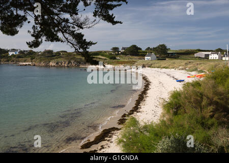 Porz an Iliz beach in south east of island, Ile de Batz, near Roscoff, Finistere, Brittany, France, Europe Stock Photo