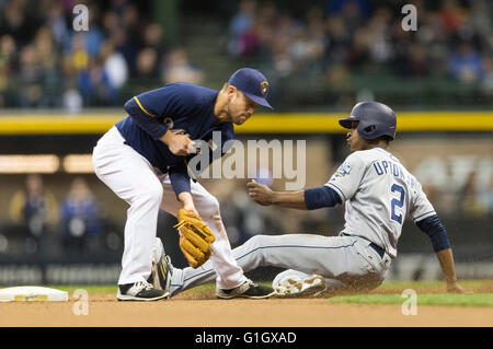 May 14, 2016: San Diego Padres left fielder Melvin Upton Jr. #2 steals second base in the 7th inning of the Major League Baseball game between the Milwaukee Brewers and the San Diego Padres at Miller Park in Milwaukee, WI. John Fisher/CSM Stock Photo