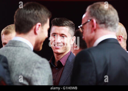 MUNICH, GERMANY - MAY 14: Robert Lewandowski smiles with his Championshop ring during the FC Bayern Muenchen Bundesliga Champions Dinner at the Postpalast on May 14, 2016 in Munich, Bavaria. Photo: Alexandra Beier/Bongarts/Getty Images/dpa Stock Photo