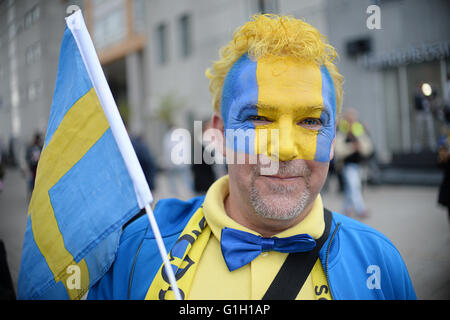 Swedish Fan Tony celebrates shortly before the Grand Final of the 61st annual Eurovision Song Contest (ESC) in Stockholm, Sweden, 14 May 2016. Photo: Britta Pedersen/dpa Stock Photo