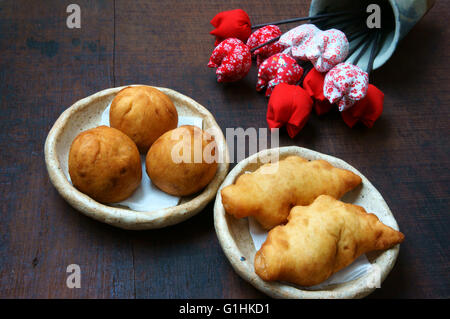 Vietnam street food: fried dumpling, quai vac cake, sponge cake from ...