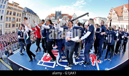 Leipzig, Germany. 16th May, 2016. RB Leipzigs team celebrating their teams ascent to the first Bundesliga on the market square in Leipzig, Germany, 16 May 2016. PHOTO: JAN WOITAS/dpa/Alamy Live News Stock Photo