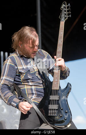 Somerset, Wisconsin, USA. 15th May, 2016. Bassist DALE STEWART of Seether performs live at Somerset Amphitheater during the Northern Invasion Music Festival in Somerset, Wisconsin © Daniel DeSlover/ZUMA Wire/Alamy Live News Stock Photo