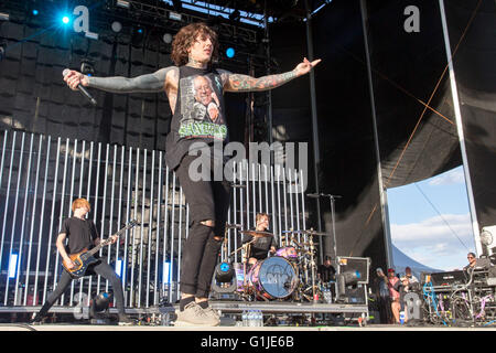 Somerset, Wisconsin, USA. 15th May, 2016. Singer OLIVER SYKES of Bring Me  the Horizon performs live at Somerset Amphitheater during the Northern  Invasion Music Festival in Somerset, Wisconsin © Daniel DeSlover/ZUMA  Wire/Alamy