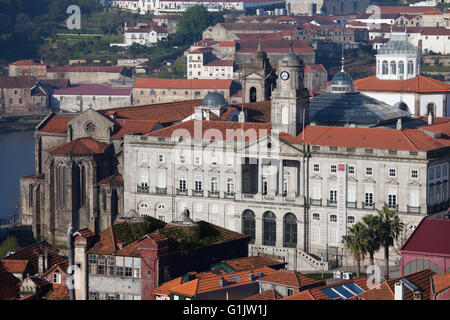 Portugal, Porto, Palácio da Bolsa - Stock Exchange Palace and Igreja de São Francisco (Church of Saint Francis) Stock Photo