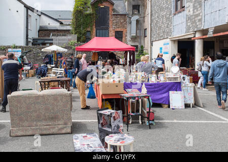 Saturday market in the Market Square in Totnes, Devon Stock Photo