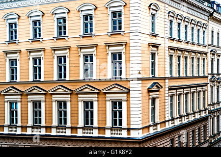 Vienna, Ringstraße, Palais and classical figure Stock Photo