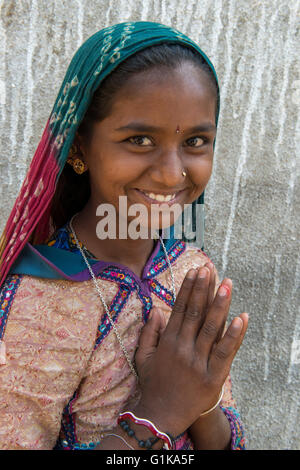 Vagadia Rabari India, Gujarat, Kutch. Kutchi girls at Than Monastery. Kutchi girls ...