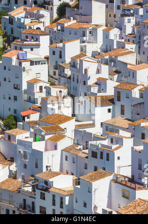 Casares, Malaga Province, Andalusia, southern Spain.  Casares is one of the iconic white-washed mountain towns inland from coast Stock Photo