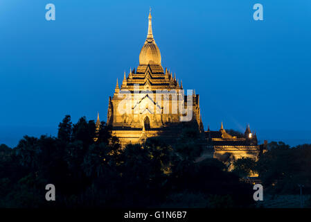 Htilominlo Temple by night, Bagan, Burma - Myanmar Stock Photo