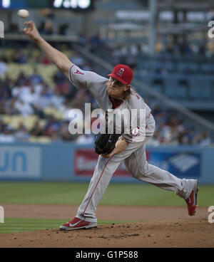 Los Angeles, CALIFORNIA, UNITED STATES OF AMERICA, USA. 17th May, 2016. Jared Weaver#36 of the Los Angeles Angeles during the game against the Los Angeles Dodgers at Dodger Stadium on May 17, 2016 in Los Angeles, California.ARMANDO ARORIZO © Armando Arorizo/Prensa Internacional/ZUMA Wire/Alamy Live News Stock Photo