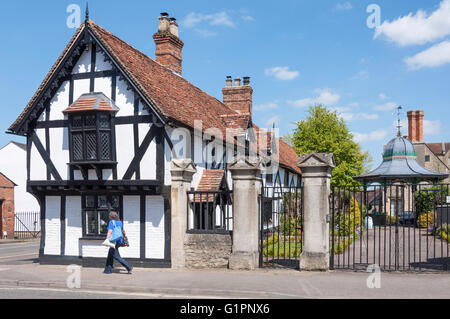 Period timber-framed almshouses, High Street, Thame, Oxfordshire, England, United Kingdom Stock Photo