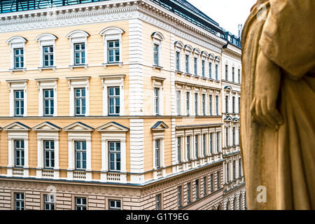 Vienna, Ringstraße, Palais and classical figure Stock Photo