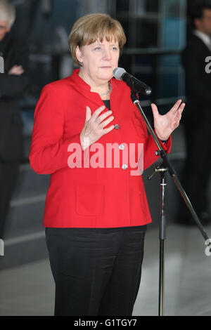 Cologne, Germany. 18th May, 2016. German Chancellor Merkel during the visit of the European Astronaut training centre. © Maik Boenisch/Pacific Press/Alamy Live News Stock Photo