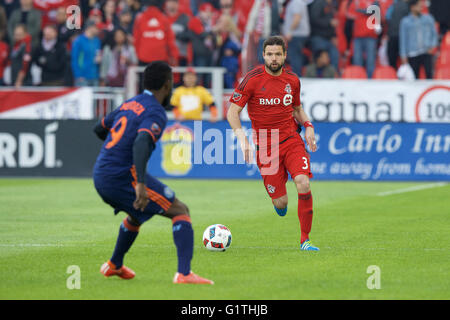 Toronto, Canada. 18th May, 2016. Drew Moor (3) of Toronto FC with the ball during the MLS regular season game between Toronto FC and New York City FC held at BMO Field in Toronto, Canada on May 18, 2016. Credit:  Cal Sport Media/Alamy Live News Stock Photo