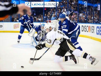 Tampa, Florida, USA. 18th May, 2016. DIRK SHADD | Times.Tampa Bay Lightning goalie Andrei Vasilevskiy (88) watches as Pittsburgh Penguins center Nick Bonino (13) controls the puck during the second period in game three of the Eastern Conference Finals between the Tampa Bay Lightning and the Pittsburgh Penguins at Amalie Arena in Tampa, Fla. on Wednesday, May 18, 2016. © Dirk Shadd/Tampa Bay Times/ZUMA Wire/Alamy Live News Stock Photo