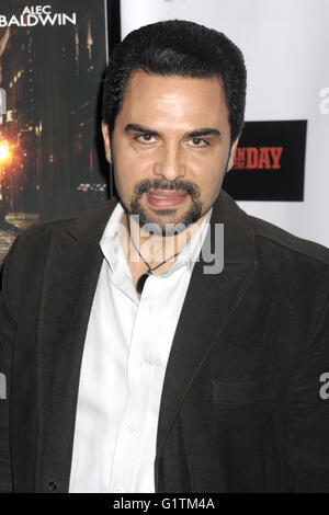 New York City. 17th May, 2016. Manny Perez attends the 'Back In The Day' New York premiere at AMC Empire on May 17, 2016 in New York City. | Verwendung weltweit/picture alliance © dpa/Alamy Live News Stock Photo