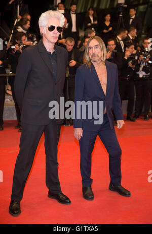 Cannes, France. 19th May, 2016. Iggy Pop, Jim Jarmusch Singer And Director Gimme Danger. Premiere 69 Th Cannes Film Festival Cannes, France 20 May 2016 Diw90454 Credit:  Allstar Picture Library/Alamy Live News Stock Photo