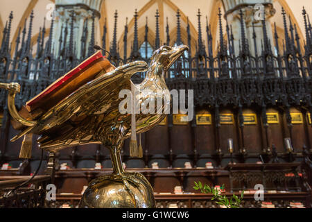 Eagle Lectern in Lincoln Cathedral  Stalls St Hugh's Choir, Lincoln, Lincolnshire, England, UK Stock Photo