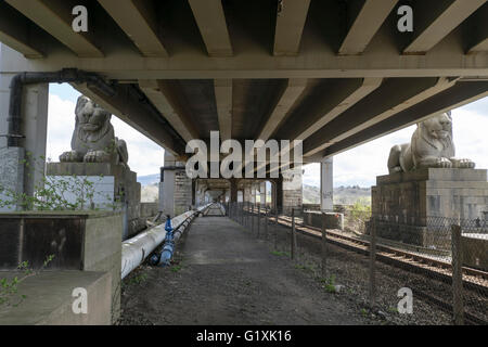 Robert Stephenson's tubular Brittania Bridge on the Menai Straits Anglesey North Wales. Stock Photo