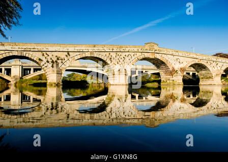 Old and modern road bridges over the River Severn at Atcham, Shropshire, England, UK Stock Photo