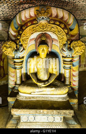 Sitting Buddha, Cave of the Divine King, Dambulla, Sri Lanka Stock Photo