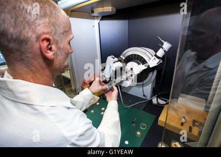 Geologist at the X-ray machine Stock Photo - Alamy