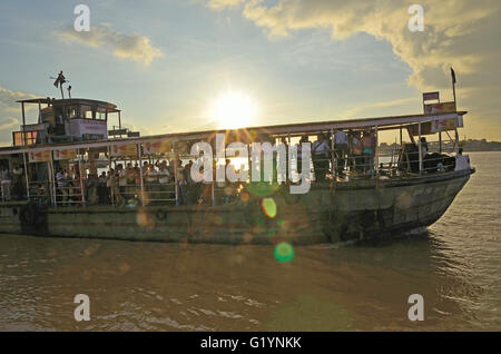 Passenger ferry service on Hooghly river, Kolkata, West Bengal, India Stock Photo