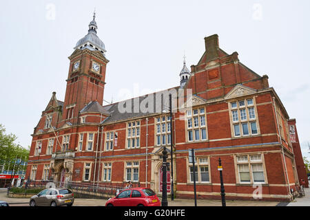 Former Town Hall Now A Dance Theatre Regent Circus Swindon Wiltshire UK Stock Photo